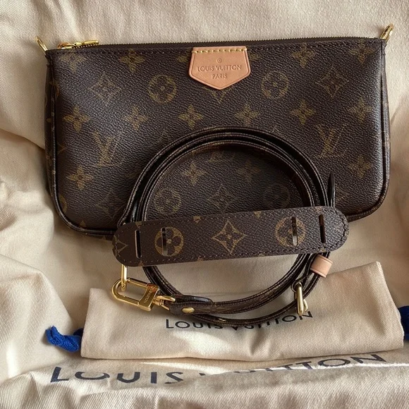 Louis Vuitton LARGE POCHETTE ACCESOIRES w/ 16mm Adjustable MONOGRAM STRAP - Picture 2 of 16